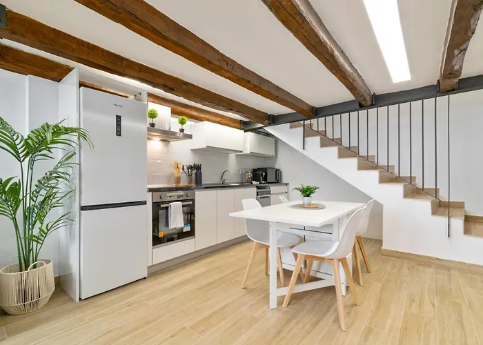Nice Central Loft